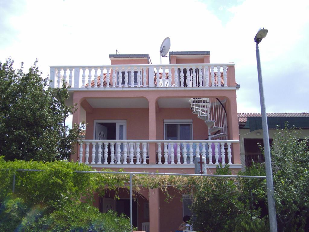 Ivo Apartments Rogoznica  Ngoại thất bức ảnh